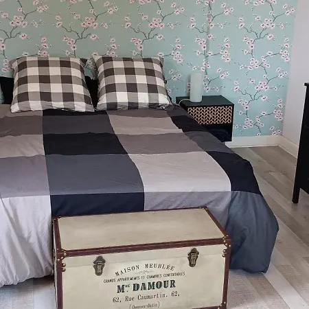 Les Figuiers Bleus Bed & Breakfast Cravenceres