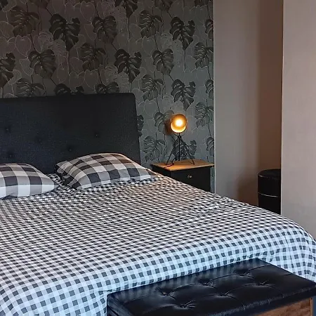 Bed & Breakfast Les Figuiers Bleus Cravenceres